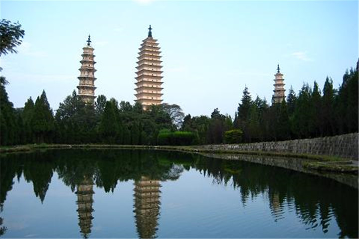 1548830697541676.jpg 三塔.jpg