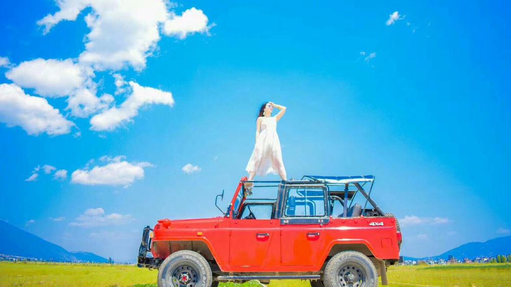 洱海jeep车1.jpg