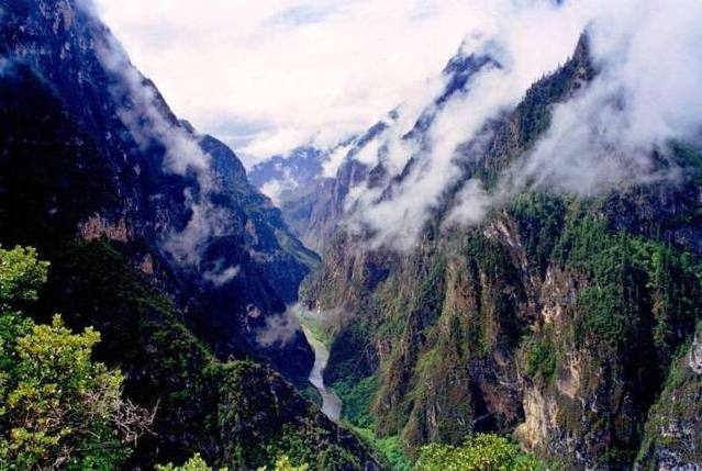 1594002856355689.jpg 香格里拉大峡谷.jpg