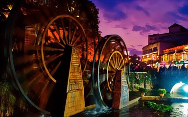 1605440375528544.jpg 丽江古城水车1.jpg