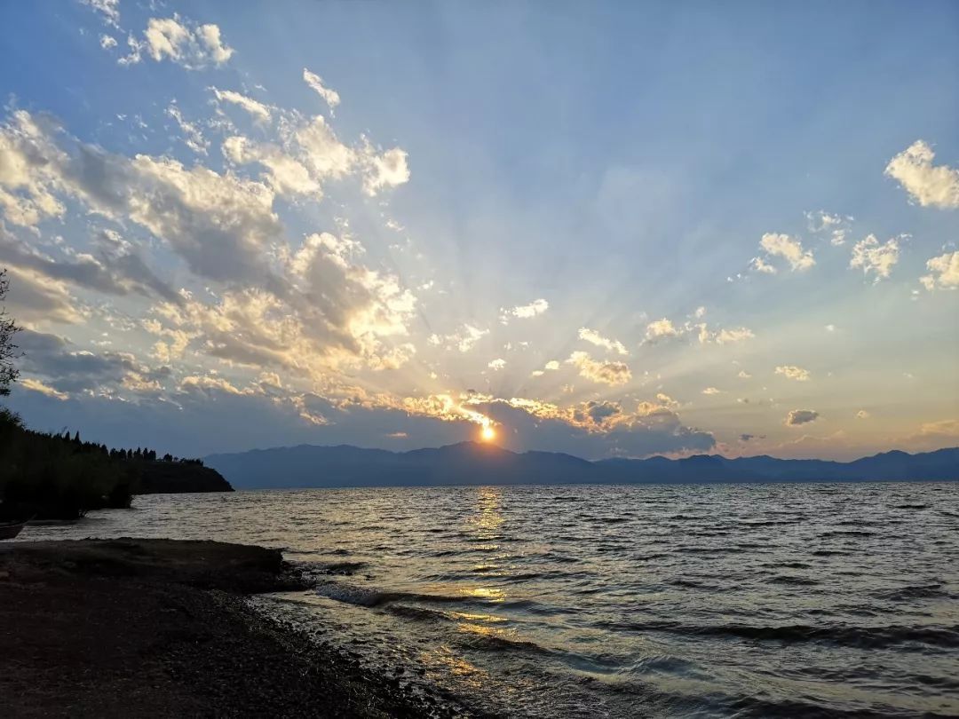 1621493291421740.jpeg 抚仙湖1.jpeg