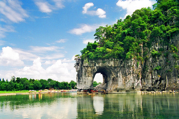 1623999498198194.jpg 象鼻山1.jpg