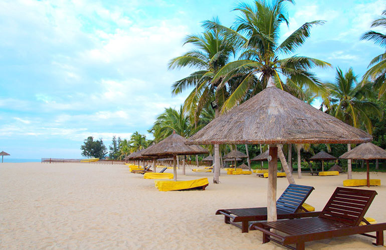 1639034345426684.jpg 海边1.jpg