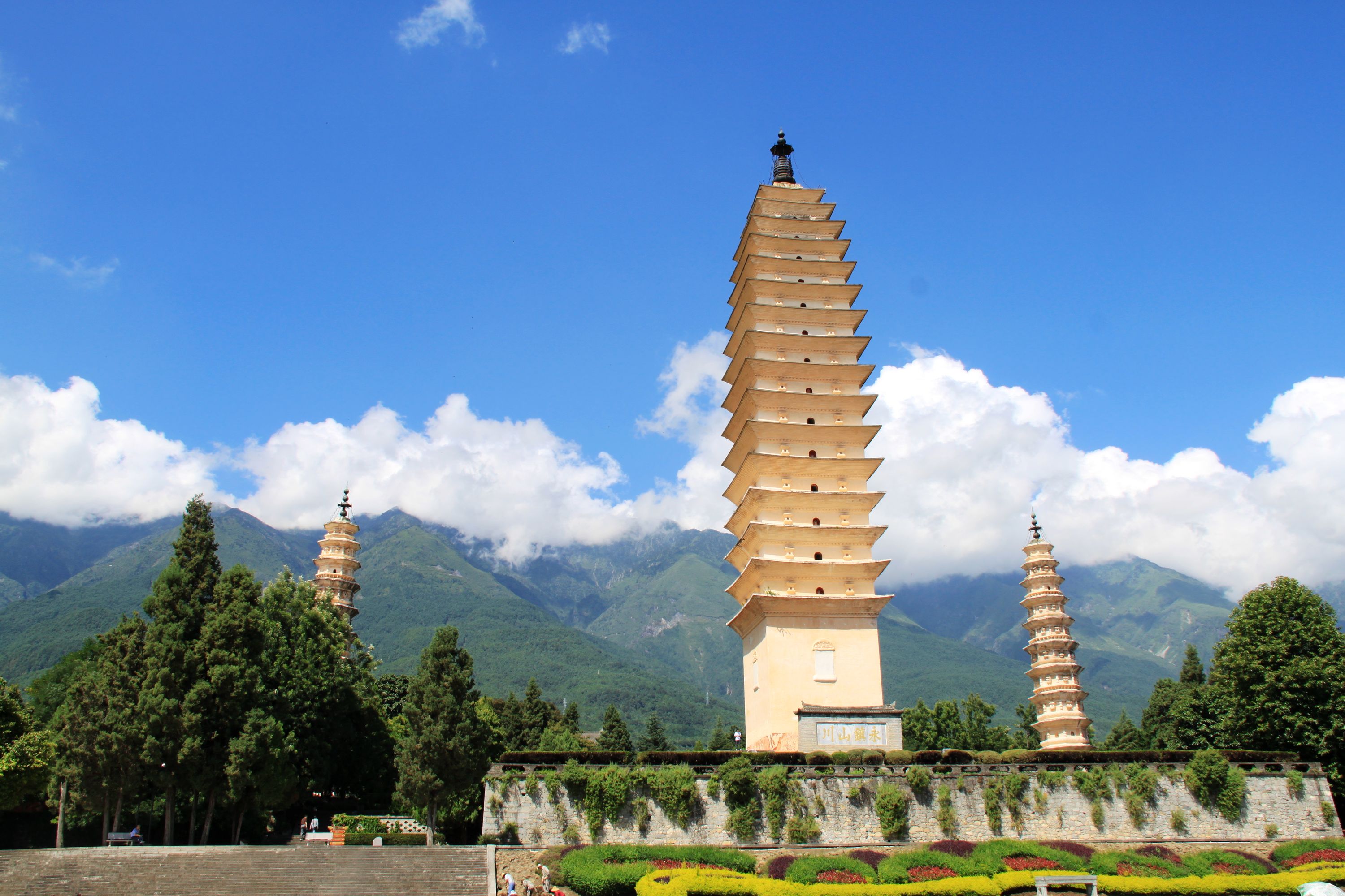 1701327734320271.jpg 9748a4904d079fc68eafb5d8fc1d46a0_9699842_9699842_1321945091908.jpg