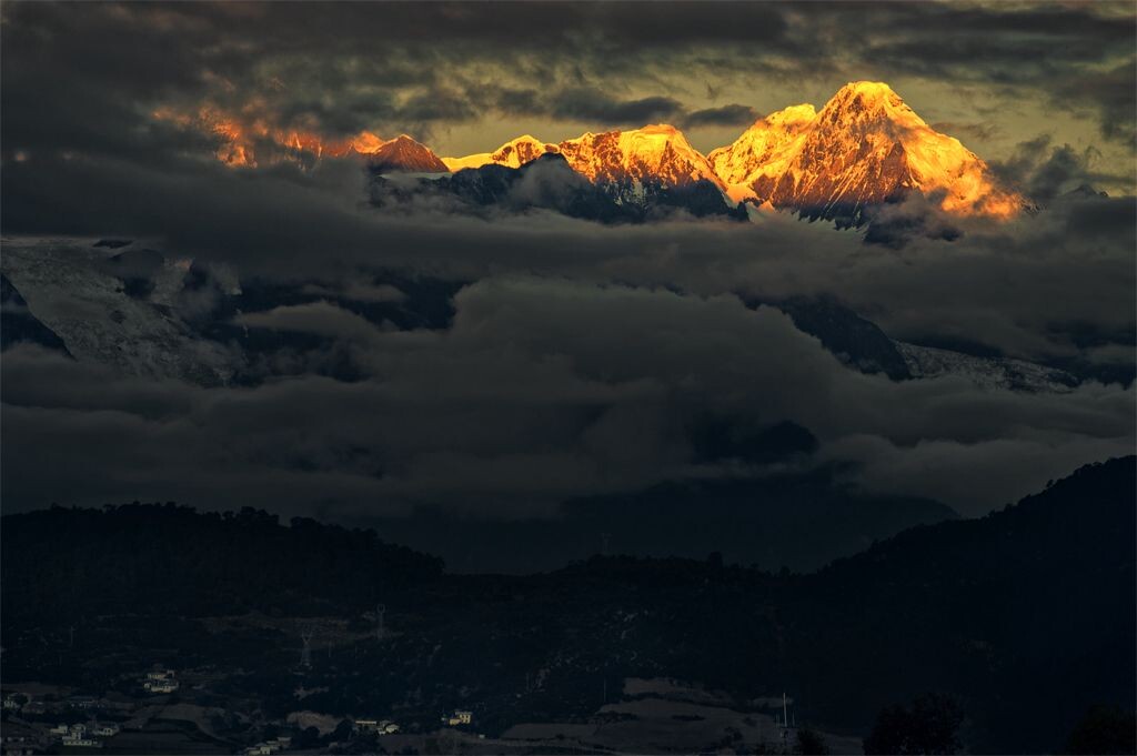 1715071468302400.jpg fef1a571a3f256fd310f0dea9bb147e5_5134172.jpg